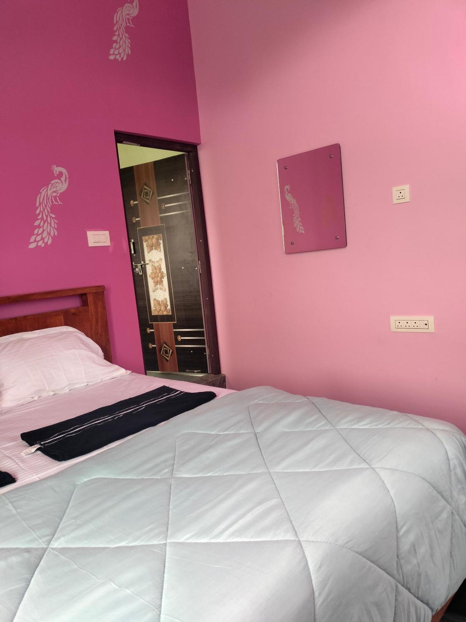 Supritha Homestay Hampi Εξωτερικό φωτογραφία